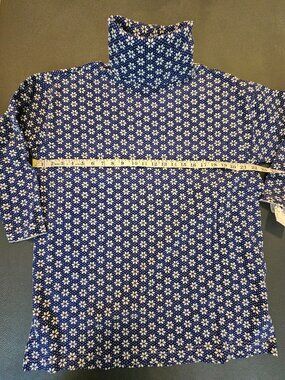 Freestyle Small Turtleneck